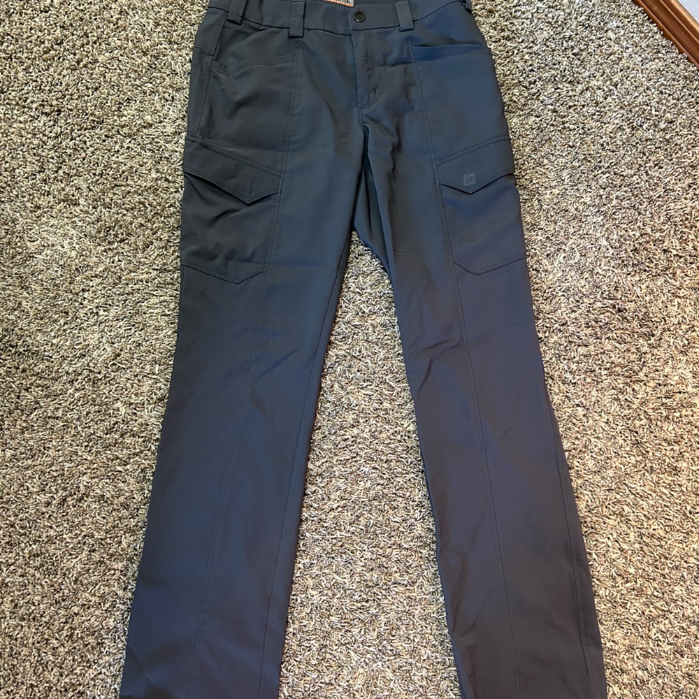 5.11 Shella pant size 6